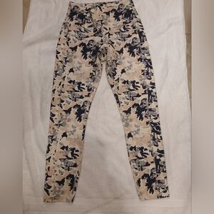 Leg End Camouflage Print Leggings High Waist Nwot